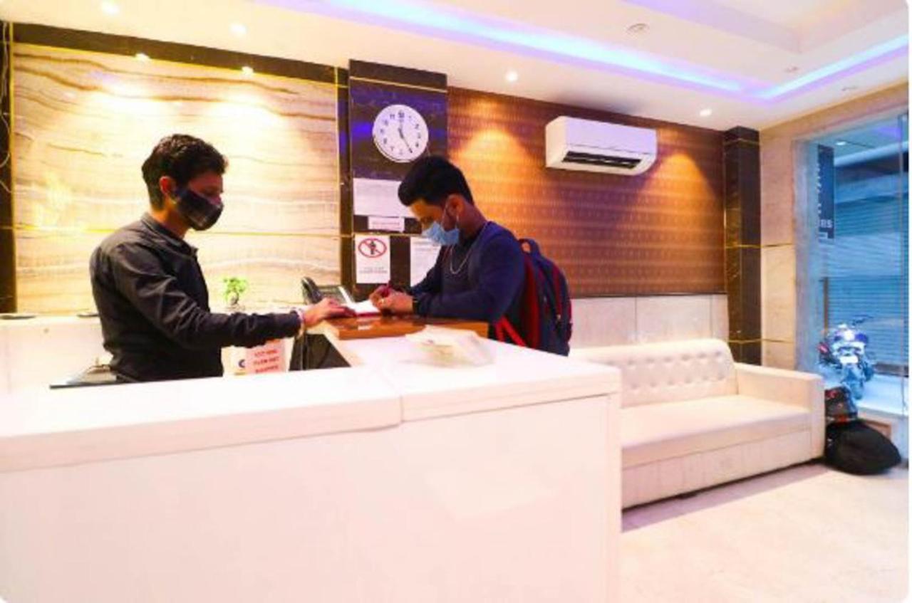Wowstops-Clark Near Delhi Airport Hotel New Delhi Exterior foto
